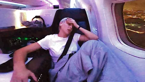 Overcoming Fear of Flying Alone: A Personal Journey