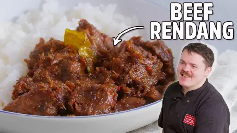Mastering Traditional Beef Rendang Curry with Slow-Cooked Flavors
