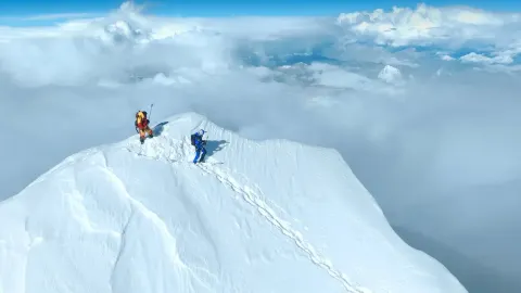 World First: Ski Mountaineer Descends Everest Without Oxygen