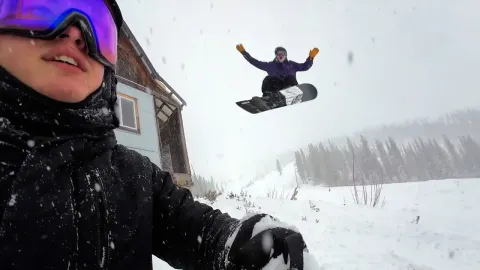 Daily Internet Highlights: Viral Videos and Unexpected Moments