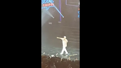 So Ji Sub's Heartfelt Farewell at Taipei Fan Meeting