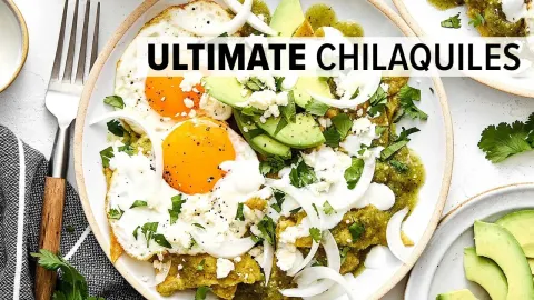 How to Make Authentic Green Chilaquiles at Home