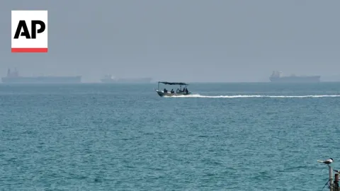 Trump Threatens to Destroy Iranian Boats Mining Strait of Hormuz